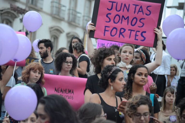 Oito Anos Ap S Aprova O Da Lei Casos De Feminic Dio Crescem No Brasil