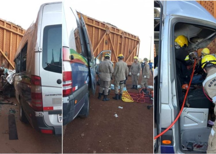 Acidente entre carro e caminhão na BR 020 deixa 1 morto e 8 feridos