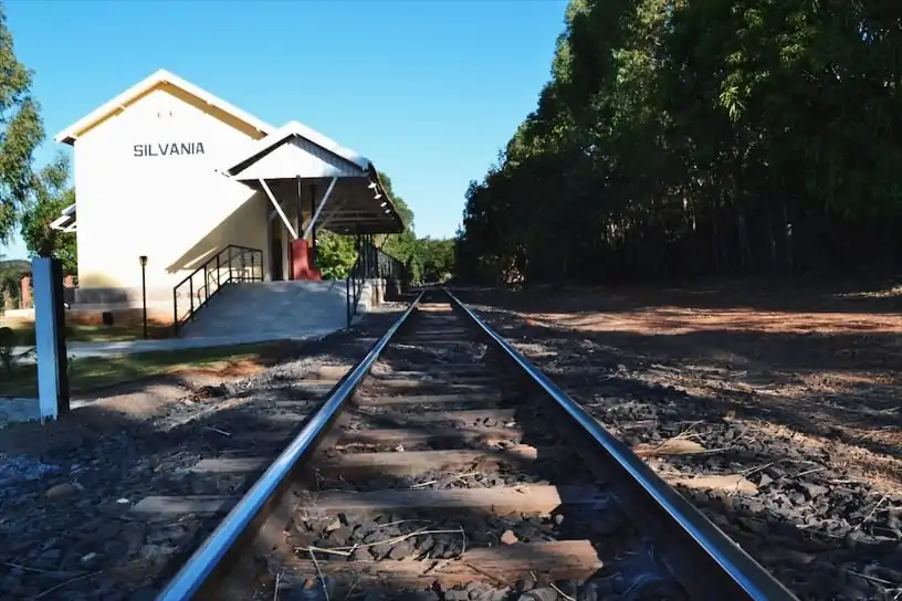Estação Ferroviária em Silvânia, que é um  dos municípios que deve receber o trem turístico em Goiás | Foto: Prefeitura de Silvânia