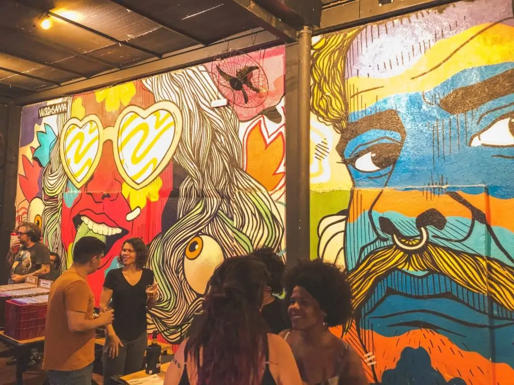 Agenda de Goiânia tem karaokê, e shows de rock e forró