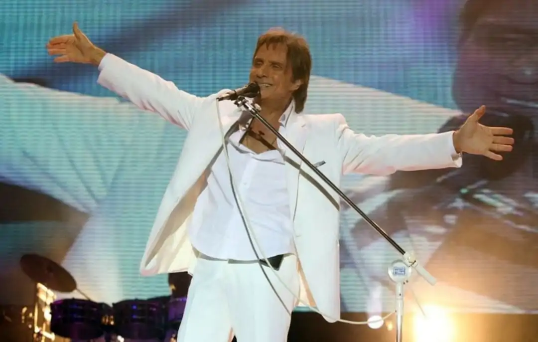 Roberto Carlos faz live nesse domingo: saiba horário e onde assistir