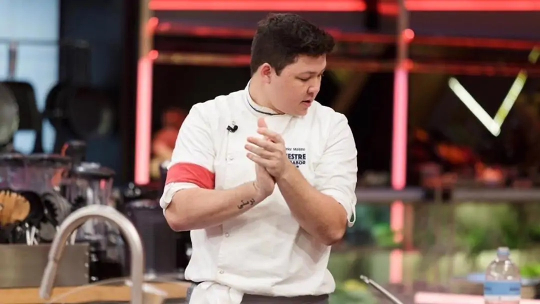 Júnior Marinho garante vaga na final do programa Mestre do Sabor