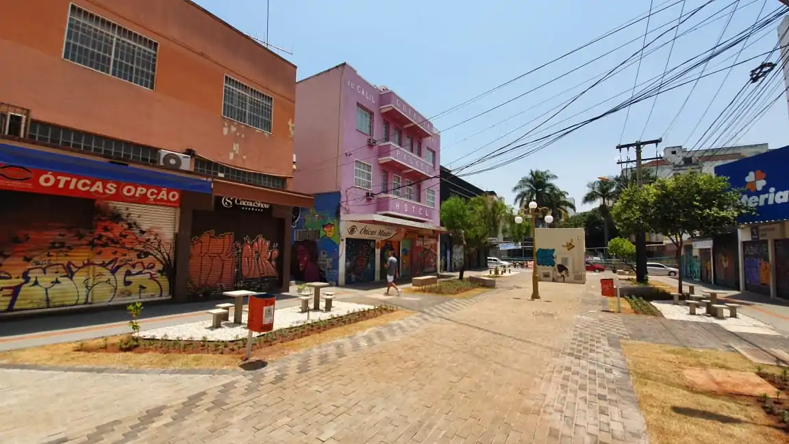 Justiça suspende liminares e veta reabertura do comércio em Goiânia