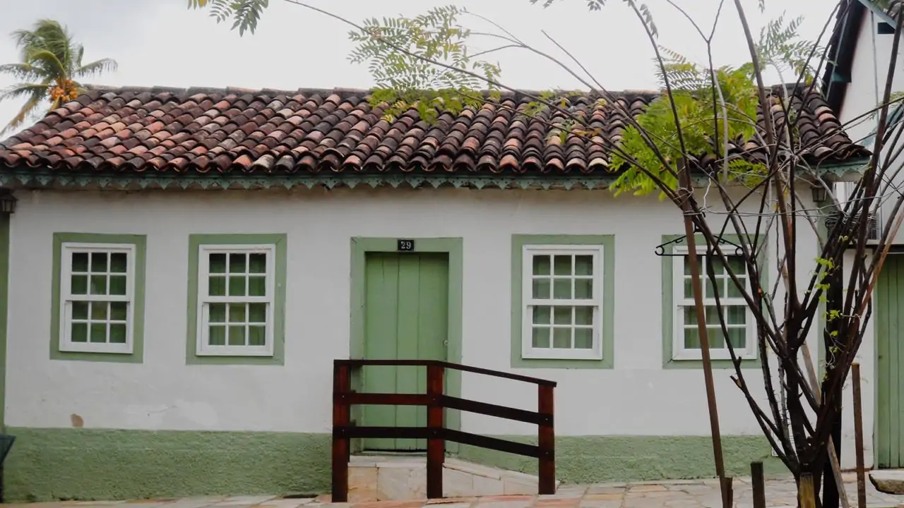 Turista sem reserva de hospedagem ou em restaurante não entra em Pirenópolis