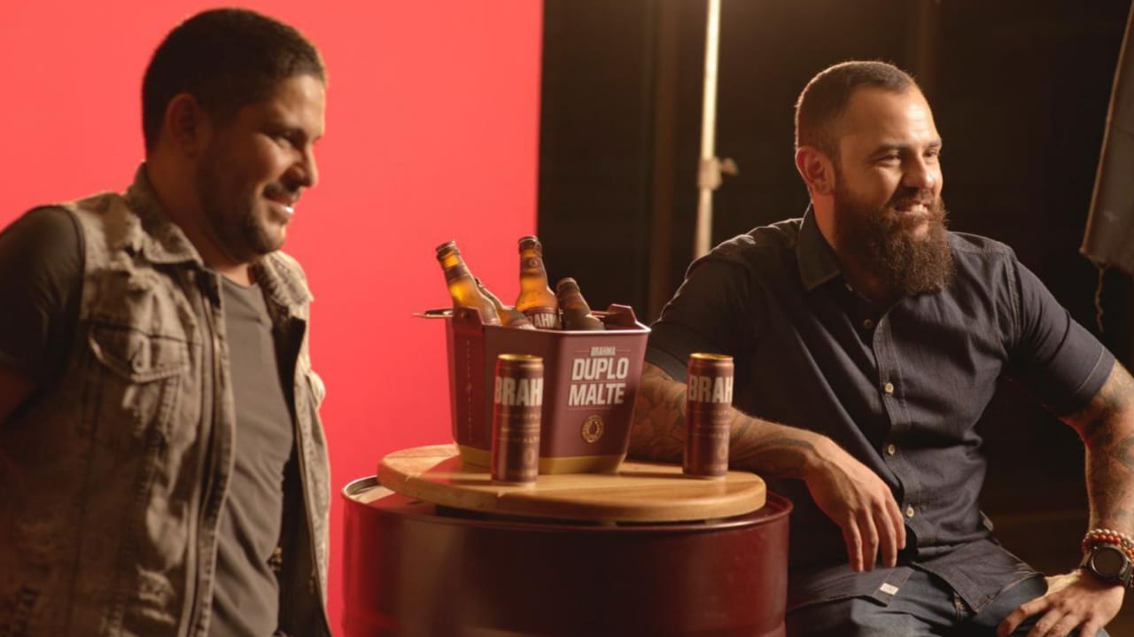 Cervejaria faz programa on-line com dupla sertaneja Jorge e Mateus