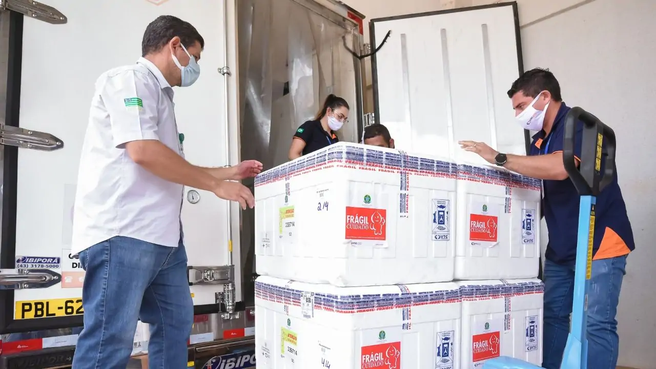 Goiás recebe mais 126 mil doses de vacinas contra a Covid-19