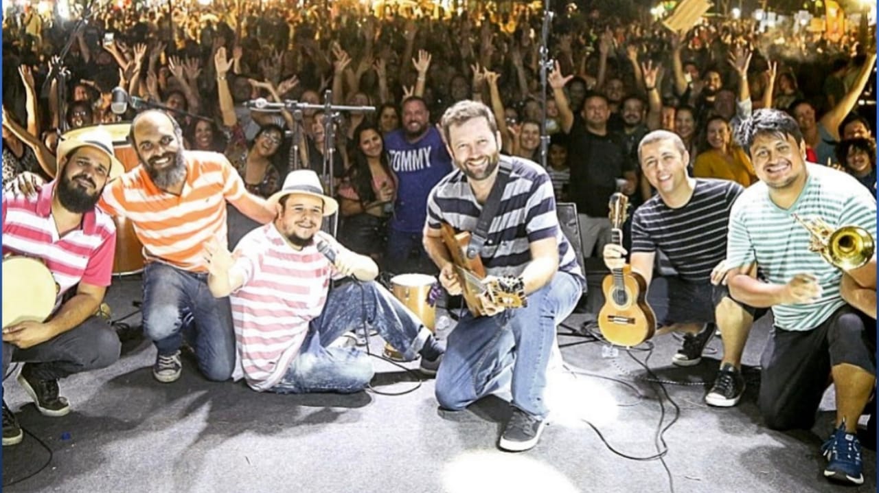 Heróis de Botequim faz show com clássicos do samba no Terça no Teatro