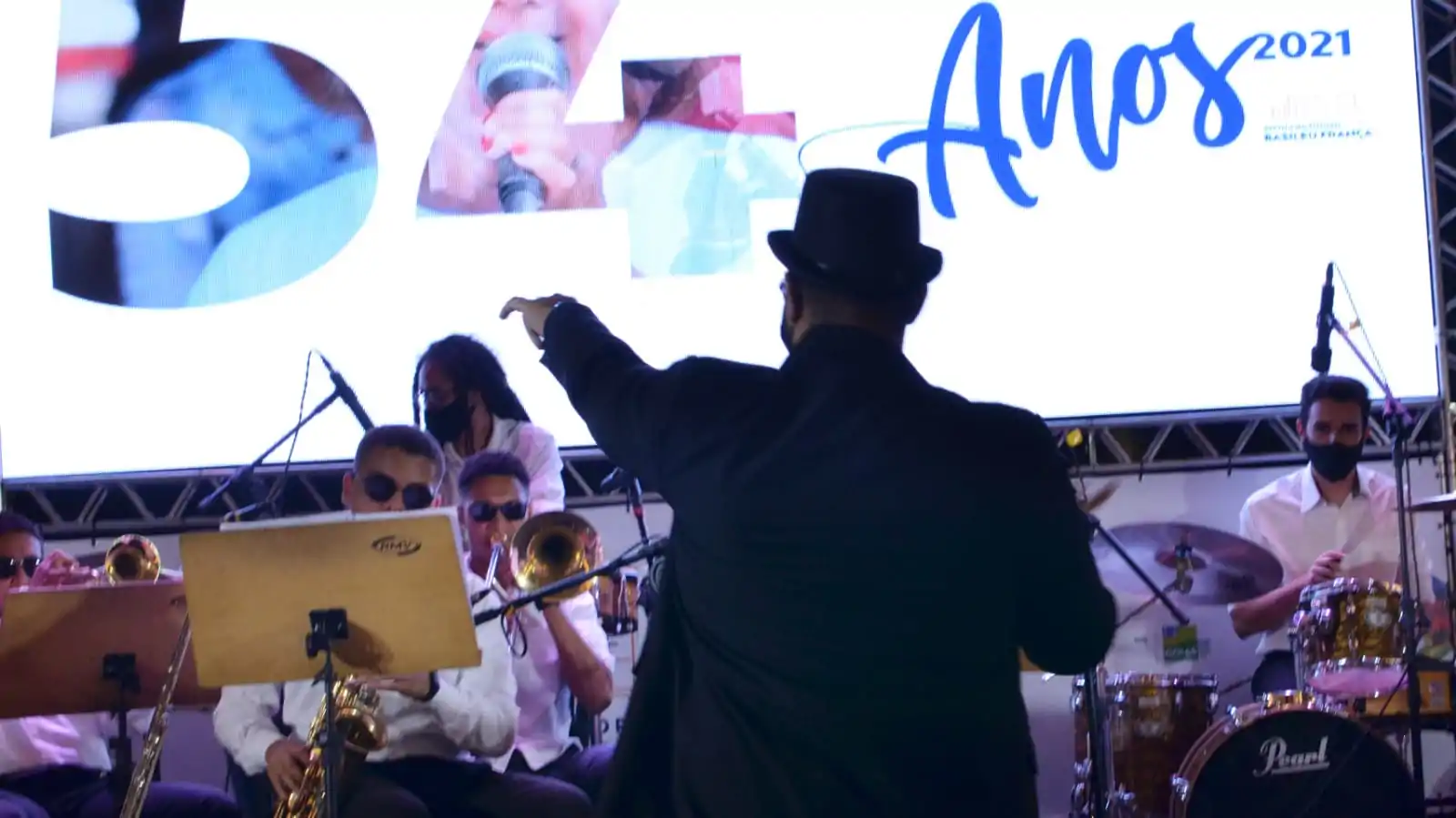 Concerto presencial reúne bandas do Basileu França