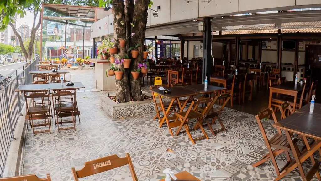 Heróis de Botequim e Karmica fazem shows no aniversário do Cateretê