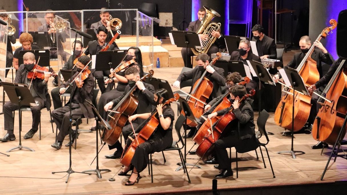 Orquestra Jovem Municipal se apresenta no Teatro Goiânia