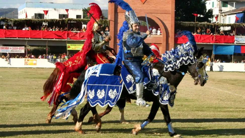 Festa do Divino e Cavalhadas de Pirenópolis têm programação divulgada