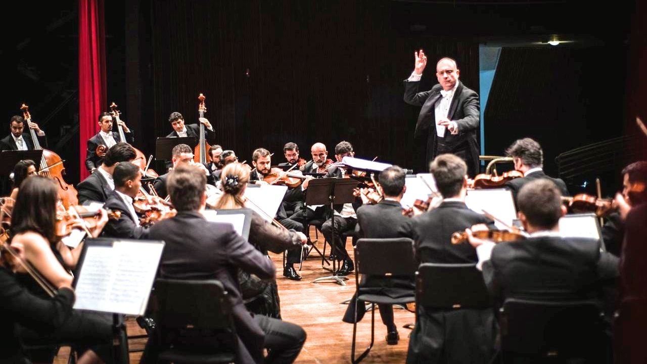 Orquestra Filarmônica de Goiás faz concerto no Teatro Goiânia