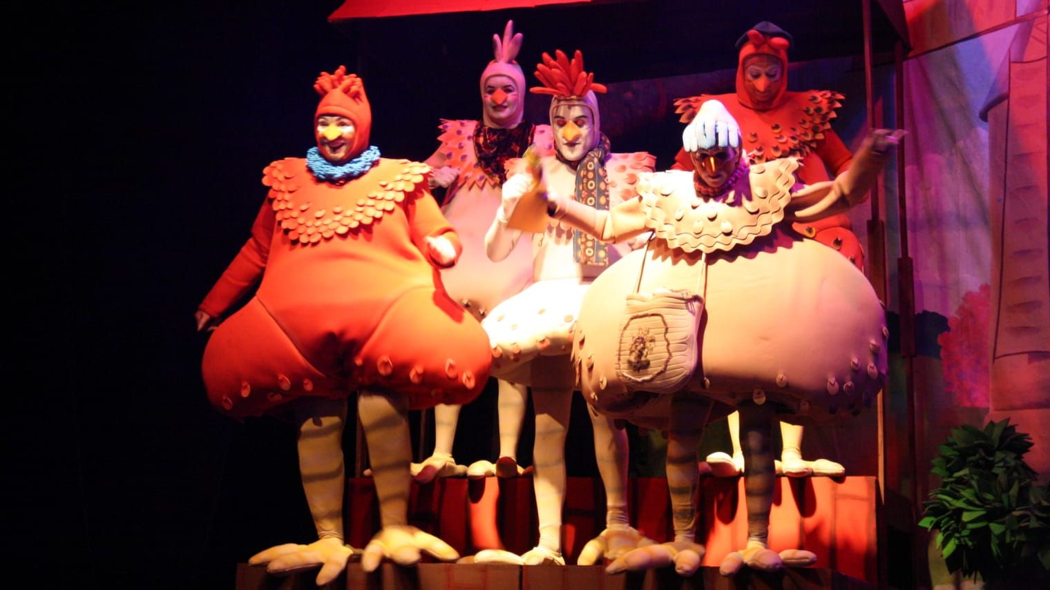 Teatro Goiânia recebe musical infantil “A Fuga das Galinhas”