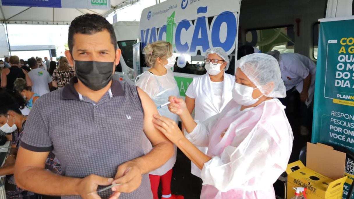 Covid-19: Goiânia passa a vacinar 4ª dose em pessoas a partir de 40 anos