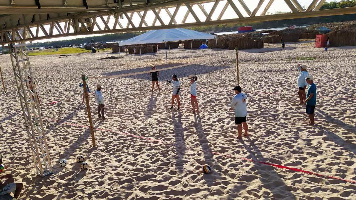 Temporada do Araguaia tem práticas esportivas para crianças e adultos