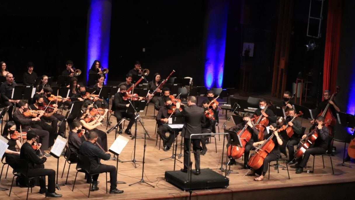 Orquestra Jovem Municipal apresenta concerto no Teatro Goiânia