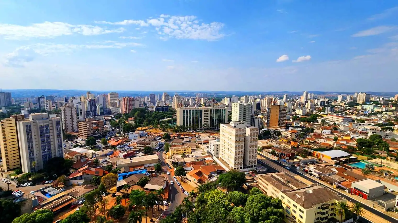 O que abre e o que fecham em Goiânia no feriado de Finados