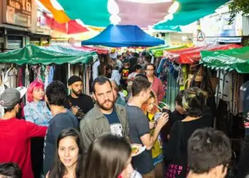 Encontro de Brechós leva mais de 100 bancas ao Centro de Goiânia