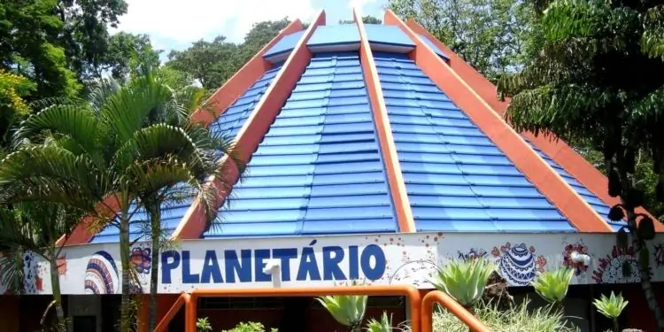 Planetário de Goiânia é reaberto ao público