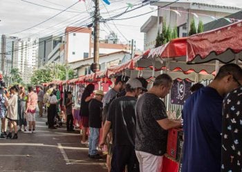 6ª edição da Feira Deixa Girar tem brechós, vinis e discotecagens