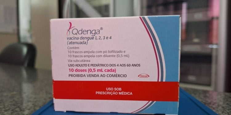 Goiânia recebe mais de 10 mil doses de vacina contra a dengue