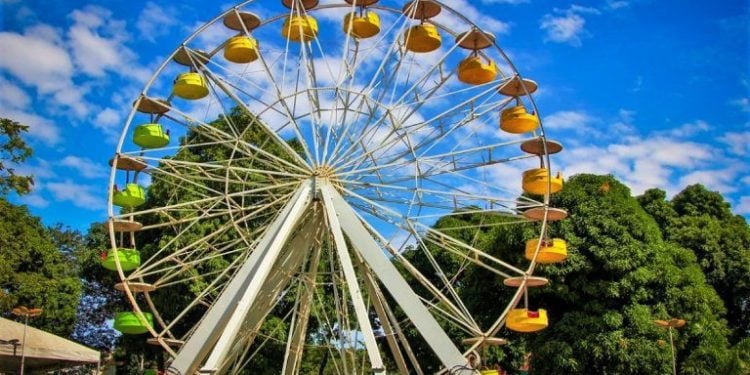 Nesta época, estes locais se tornam ainda mais movimentados e atraem, além dos moradores do município, também turistas que visitam a cidade