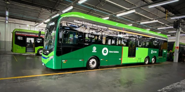 Goiânia: Novos ônibus devem começar a operar no BRT Norte-Sul e Eixo Anhanguera em 31 de agosto