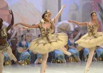 Basileu França apresenta o balé 'Le Corsaire', em Goiânia