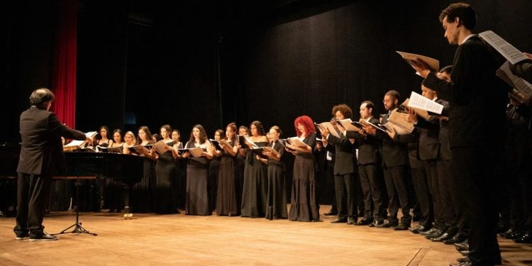 Coro Sinfônico Jovem de Goiás celebra 10 anos com apresentação especial