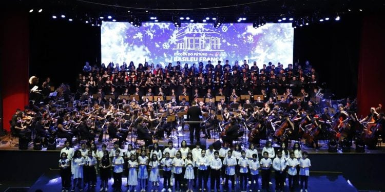 Basileu França apresenta Cantata de Natal em Goiânia