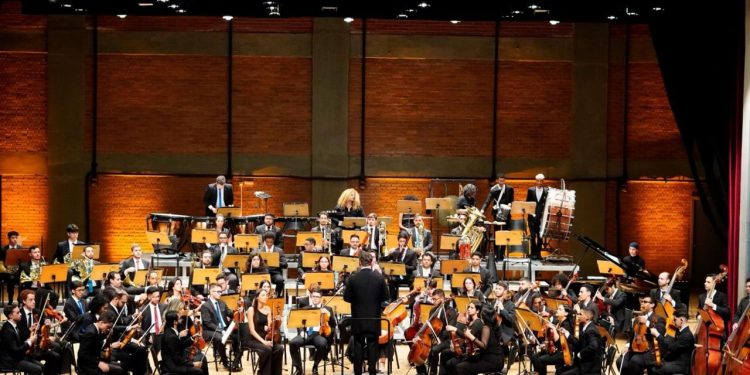 Orquestra Sinfônica Jovem de Goiás apresenta Concerto Especial de Natal