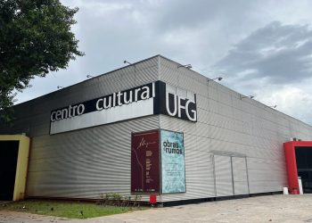 CCUFG recebe shows das bandas Lâmpada Mágica e Banana Bipolar