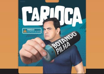 Carioca apresenta o stand-up “Botando Pilha” no Teatro Goiânia