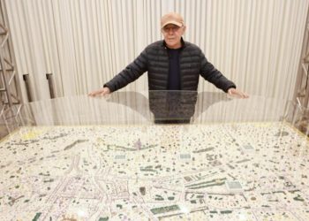 Siron Franco entrega obra de arte comemorativa aos 300 anos da cidade de Goiás
