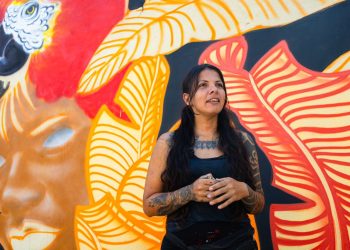 Goiânia ganha mural de grafite de 42m² da artista Mury