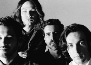 Terno Rei apresenta show do novo disco em Goiânia nesta sexta (23/5)