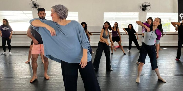 Giro8 oferece oficinas gratuitas de dança contemporânea