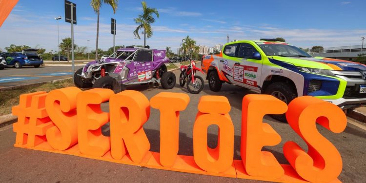 Largada da 33ª edição do Rally dos Sertões acontece em Goiânia