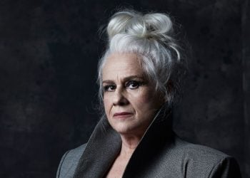 Sesc Goiás apresenta espetáculo Ficções com Vera Holtz no Teatro Goiânia