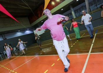Goiânia recebe visita de Cláudio Delfini, referência nacional em danças circulares