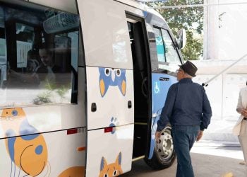 Senac Goiás lança Carreta Pet Móvel