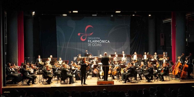 Orquestra Filarmônica de Goiás realiza concerto gratuito com pianista de renome internacional