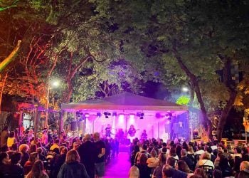 Projeto Música no Bosque recebe show da banda Heróis de Botequim