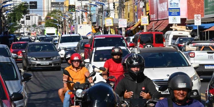Trecho da Avenida 24 de Outubro passa a ter sentido único a partir desta quinta-feira (24/7)