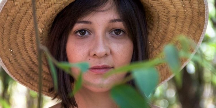 Luciana Clímaco sobe ao palco do Luau da Liberdade em agosto