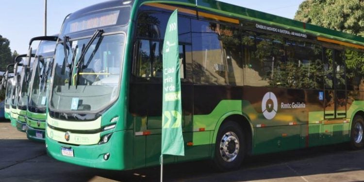 BRT Leste-Oeste, em Goiânia, tem novos ônibus e estações reformadas