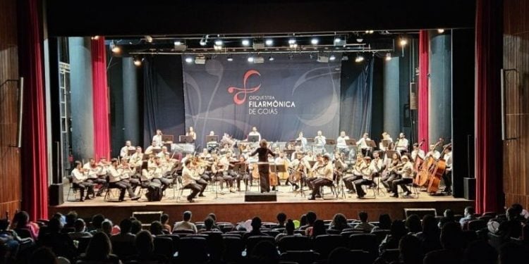 Filarmônica apresenta obras dos períodos clássico e romântico em concerto gratuito