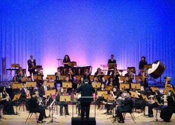 Banda Sinfônica faz apresentação gratuita no Teatro Escola Basileu França