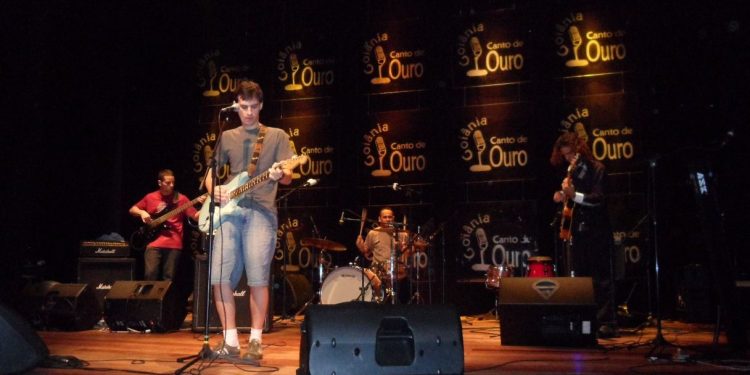 Músico goiano, José Teles lança EP Contramão