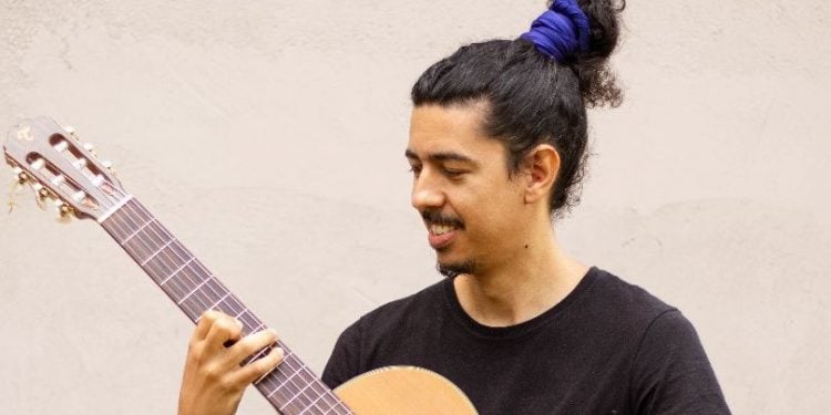 Compositor de trilhas sonoras da Netflix e Amazon se apresenta no Centro Cultural UFG